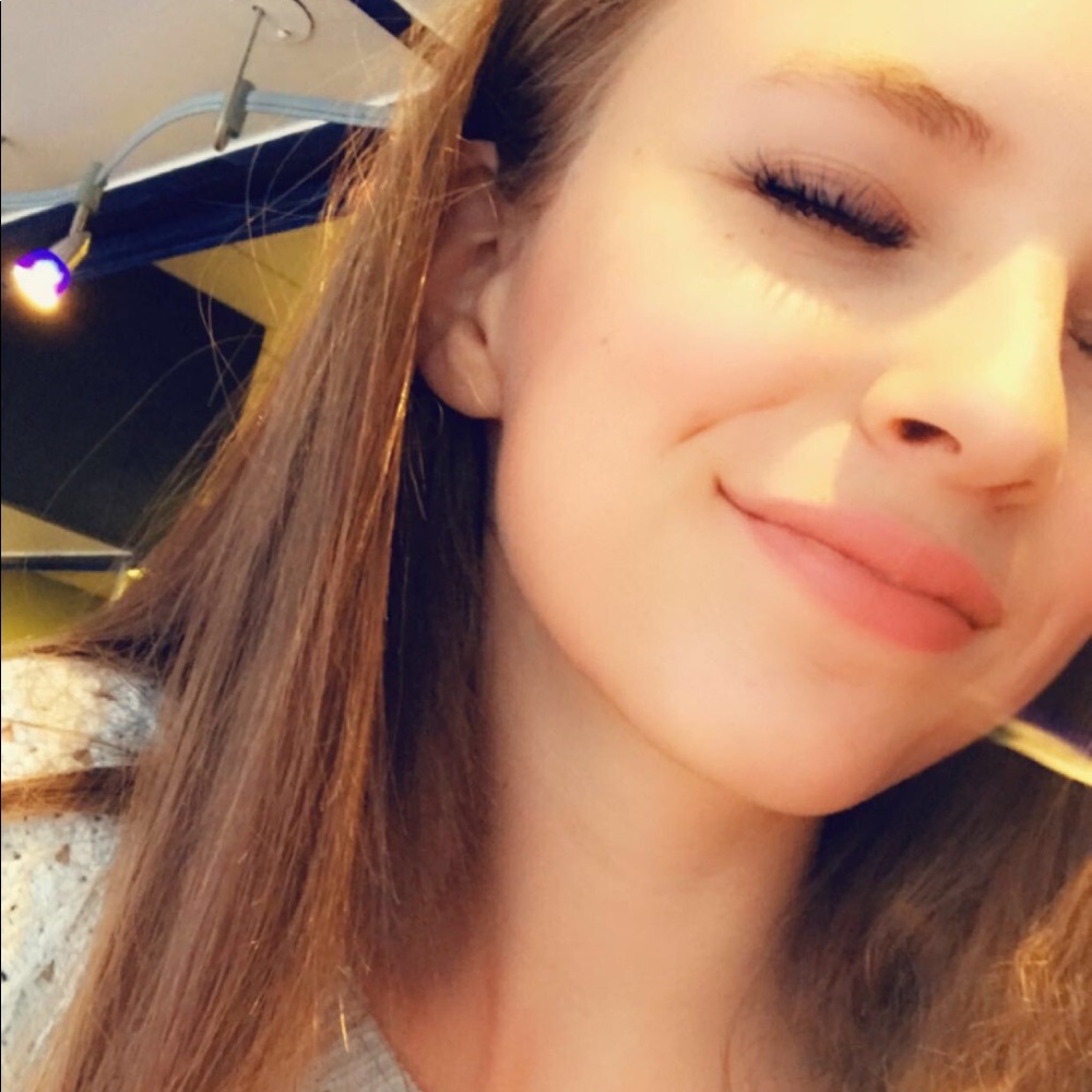 Meet your Posher, Sabrina